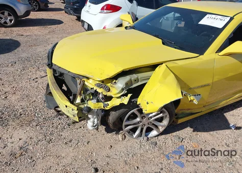 2014 Chevrolet Camaro 1Ls z USA, uszkodzony, nr VIN 2G1FE1E34E9204097